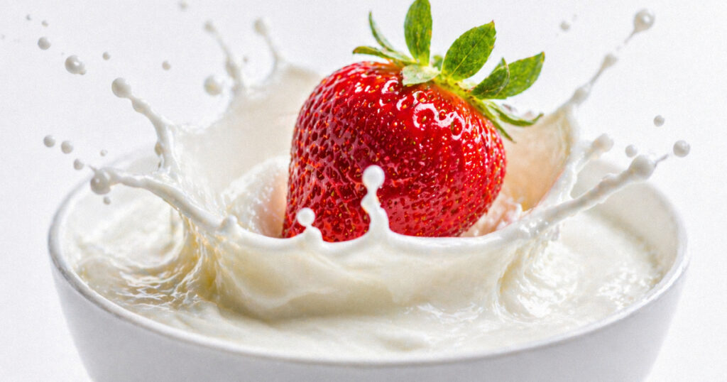 High speed motion splash for product photography prompts